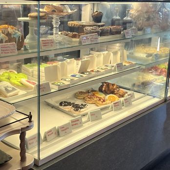 Sweet Dees Bakeshop - Dessert display cases - Bakeries Near Me - Scottsdale, Arizona Sweet Dees Bakeshop - Dessert display cases - Bakeries Near Me - Scottsdale, Arizona