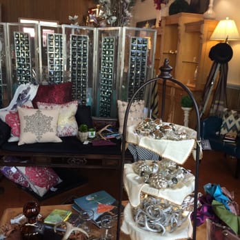21 Main - Antiques Near Me - Salado, Texas