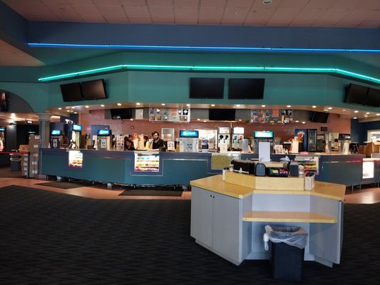 WOODBURY 10 THEATRE - Updated February 2026 - 22 Photos & 101 Reviews