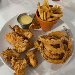 Ms. Sally's - Fried chicken, onion rings, garlic parm fries