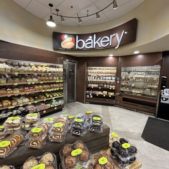 Foodland - Bakery - Grocery Near Me - Honolulu, Hawaii Foodland - Bakery - Grocery Near Me - Honolulu, Hawaii