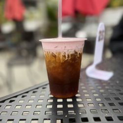 Red Twig Bakery Café - Cherry  noir cold brew