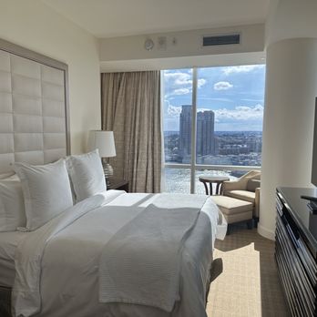 Four Seasons Hotel - Beautiful views. - Hotels Near Me - Baltimore, Maryland Four Seasons Hotel - Beautiful views. - Hotels Near Me - Baltimore, Maryland