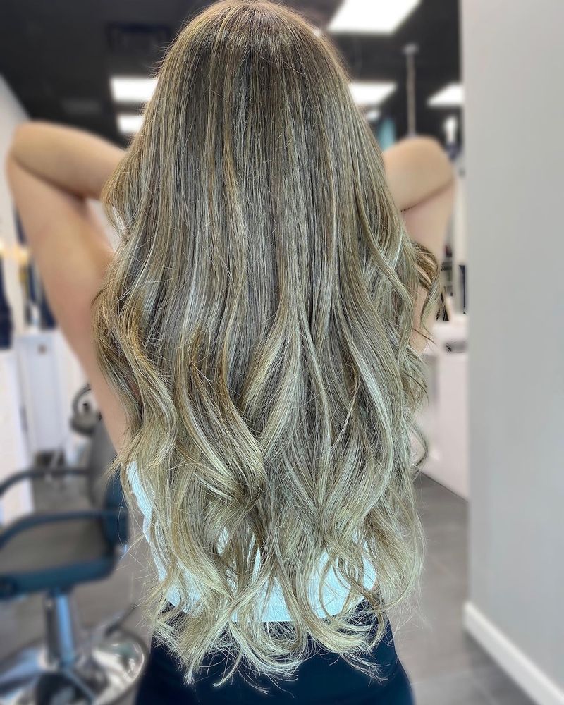 Salon Color Bar Image