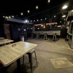 Pete's Place - Outside smoking patio