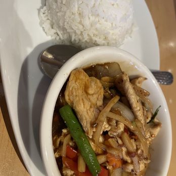 Thai Lotus Restaurant - Lunch special: Basil Chicken - Thai Near Me - Phoenix, Arizona