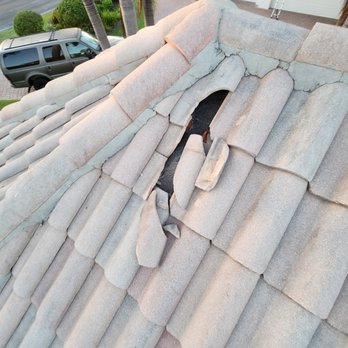 Wildcat Roofing & Restoration - Tile roof damaged - Roofing Near Me - Naples, Florida Wildcat Roofing & Restoration - Tile roof damaged - Roofing Near Me - Naples, Florida
