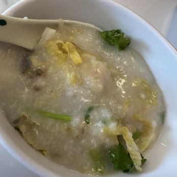 Yin Ji Chang Fen - Sliced pork with thousand year old eggs congee - Dim Sum Near Me - Brooklyn, New York Yin Ji Chang Fen - Sliced pork with thousand year old eggs congee - Dim Sum Near Me - Brooklyn, New York