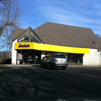 Sundown Ski & Patio - Ski & Snowboard Shops Near Me - Lake Grove, New York