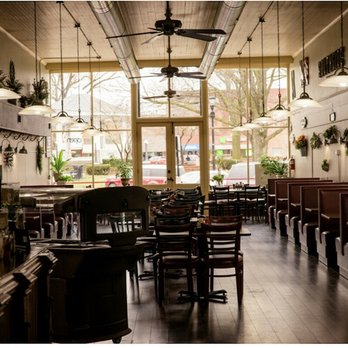South Side Cafe - a view of the dining room - Cafes Near Me - Rushville, Illinois