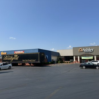 Knie Appliance & Furniture - Appliances Near Me - Sterling, Illinois Knie Appliance & Furniture - Appliances Near Me - Sterling, Illinois