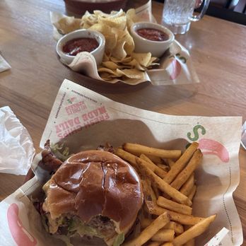Chili's - Special hamburger, drink, fries and chips - Tex-Mex Near Me - Centerville, Utah Chili's - Special hamburger, drink, fries and chips - Tex-Mex Near Me - Centerville, Utah