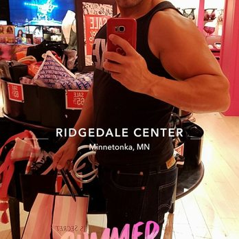 Ridgedale Center - If I were a ridge girl - Shopping Centers Near Me - Minnetonka, Minnesota