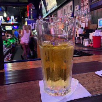 Scalpers Bar & Grille - Dance Clubs Near Me - Lyndhurst, Ohio