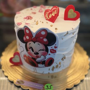 Art's Bakery & Cafe - Minnie Mouse themed Vanilla Mocha Cake - Bakeries Near Me - Glendale, California Art's Bakery & Cafe - Minnie Mouse themed Vanilla Mocha Cake - Bakeries Near Me - Glendale, California