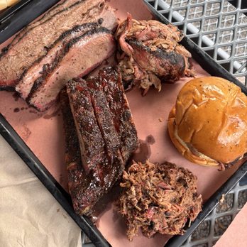 Lewis Barbecue - Brisket (Sliced), Brisket (Chopped), Pulled Pork, Pork Spare Ribs - Barbeque Near Me - Charleston, South Carolina
