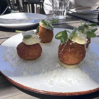 Piccino Restaurant - Italian Near Me - San Francisco, California