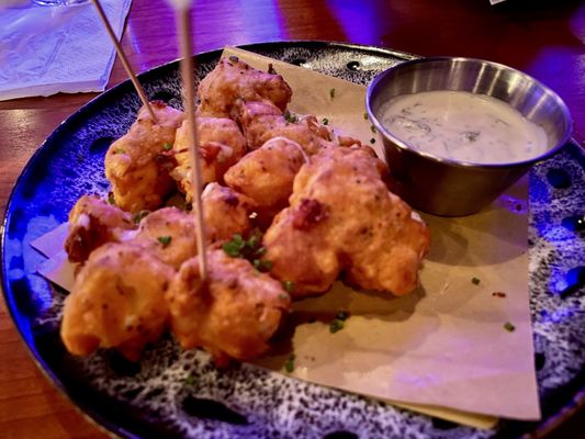 Pearl Street Caviar by null