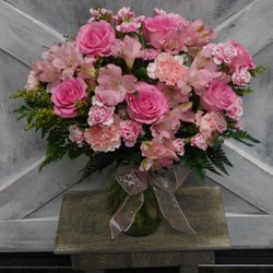 Buttercup Barley’s Flowers & Gifts