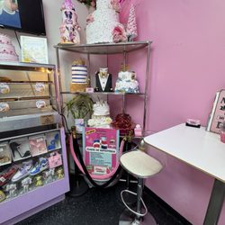 D'Yelis Cakes