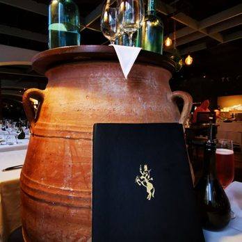 Estiatorio Volos - Seafood Near Me - Toronto, Ontario