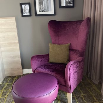 Hampton  by Hilton - Room chair - Hotels Near Me - Dortmund, NW