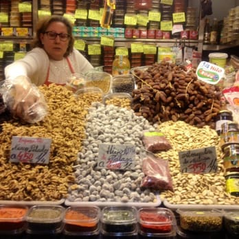 Mercado de Atarazanas - The dry fruit lady - Farmers Market Near Me - Málaga, Massachusetts Mercado de Atarazanas - The dry fruit lady - Farmers Market Near Me - Málaga, Massachusetts