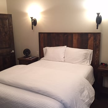 Sisters Bunkhouse - Hotels Near Me - Sisters, Oregon Sisters Bunkhouse - Hotels Near Me - Sisters, Oregon