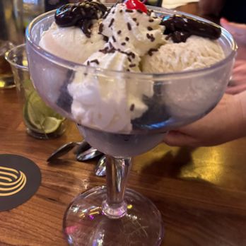 Hard Rock Cafe - American Near Me - Hollywood, Florida