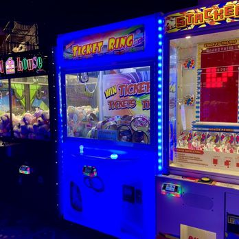 Circus Circus - Lots of claw machines. - Hotels Near Me - Las Vegas, Nevada Circus Circus - Lots of claw machines. - Hotels Near Me - Las Vegas, Nevada
