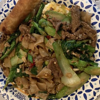 Noodle Wave - Pad See Eew with a Crispy Chicken Spring Roll - Thai Near Me - Frisco, Texas Noodle Wave - Pad See Eew with a Crispy Chicken Spring Roll - Thai Near Me - Frisco, Texas