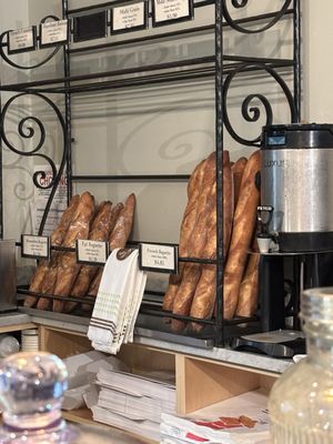 Almondine Bakery by null