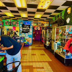 Up In Scoops - Inside
