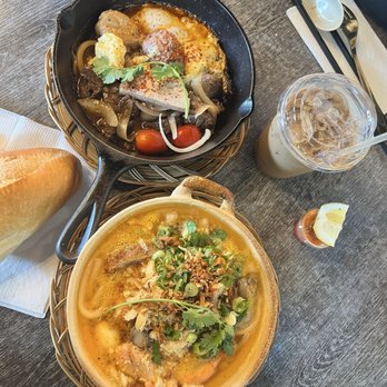 Saigon Oi - Banh Canh and Banh Mi Chao - Vietnamese Near Me - Sacramento, California Saigon Oi - Banh Canh and Banh Mi Chao - Vietnamese Near Me - Sacramento, California