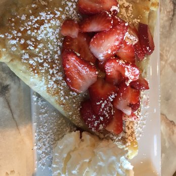 Leonidas Chocolate Cafe - Fresh strawberries crepe - Chocolatiers & Shops Near Me - Northbrook, Illinois Leonidas Chocolate Cafe - Fresh strawberries crepe - Chocolatiers & Shops Near Me - Northbrook, Illinois