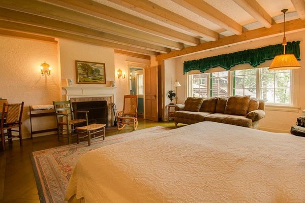 Stout's Island Lodge by null