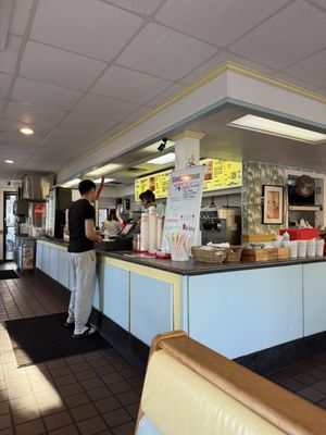 Frosty’s Griddle and Shake by null