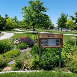 Demonstration Garden at Highlands Grange Park - Beautiful flowers, trees and plants