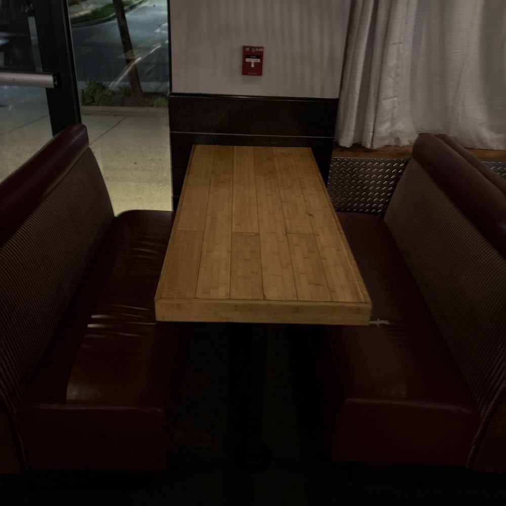 MPM Tiki Bar - Regular sized booths for a less than 5 or 6 - Asian Fusion Near Me - Glen Allen, Virginia MPM Tiki Bar - Regular sized booths for a less than 5 or 6 - Asian Fusion Near Me - Glen Allen, Virginia