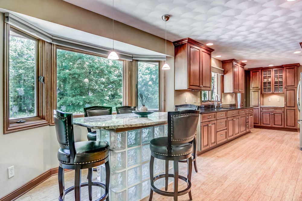 DAVID DALE JOHNSON, BROKER BHHS CROSBY STARCK REAL ESTATE Updated