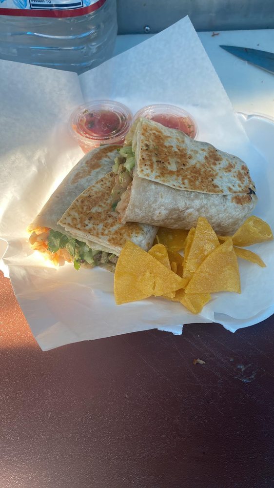 CALIFORNIA BURRITOS 105 Walnut Dr, Oxnard, California Food Trucks