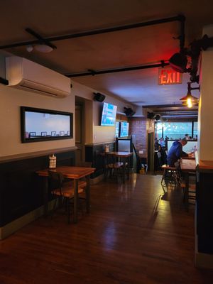 The Long Acre Tavern by null