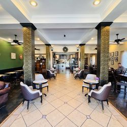 Veskolini Cafe