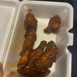 8 Wings