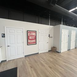 LIFT Training Collective - Restrooms and showers