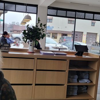 St. Kilda Collective - Greeting station - Cafes Near Me - West Des Moines, Iowa