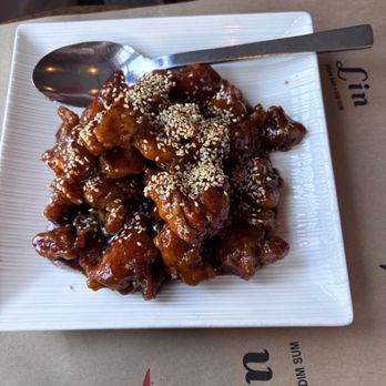 Lin Asian Bar And Dim Sum - Hawaii Sesame Chicken - Asian Fusion Near Me - Austin, Texas