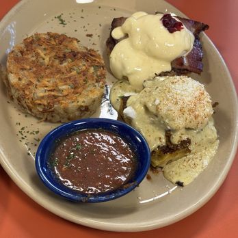 Snooze, an A.M. Eatery - Half and half Benedict - Breakfast & Brunch Near Me - Denver, Colorado