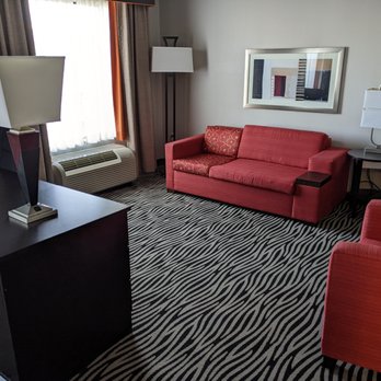 Hampton Inn & Suites Tulsa/Central - King bed suite at the Hampton Inn & Suites Tulsa/Central - Hotels Near Me - Tulsa, Oklahoma