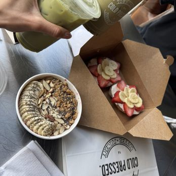 Town Center Cold Pressed - Virginia Beach - Fiance got B6 Strawberries & Creamwith Matcha Chai - Juice Bars & Smoothies Near Me - Virginia Beach, Virginia Town Center Cold Pressed - Virginia Beach - Fiance got B6 Strawberries & Creamwith Matcha Chai - Juice Bars & Smoothies Near Me - Virginia Beach, Virginia